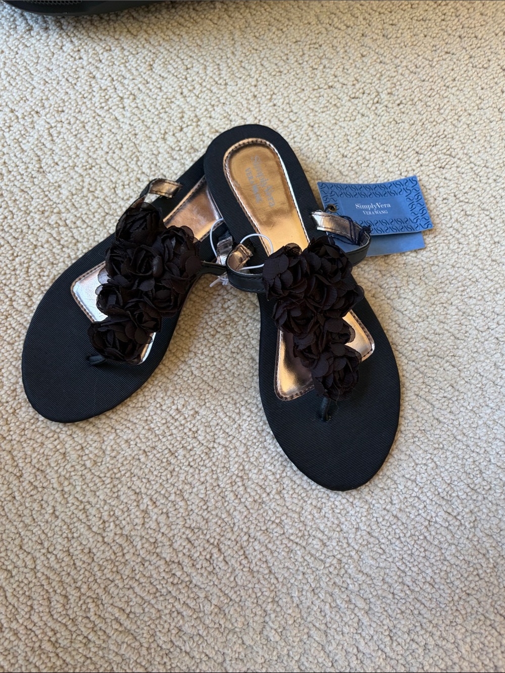 Simply Vera Vera Wang Black Floral Thong Sandals